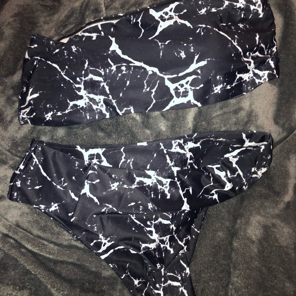 SHEIN Marble Print Bandeau w/ High Waist Bikini - Picture 2 of 2